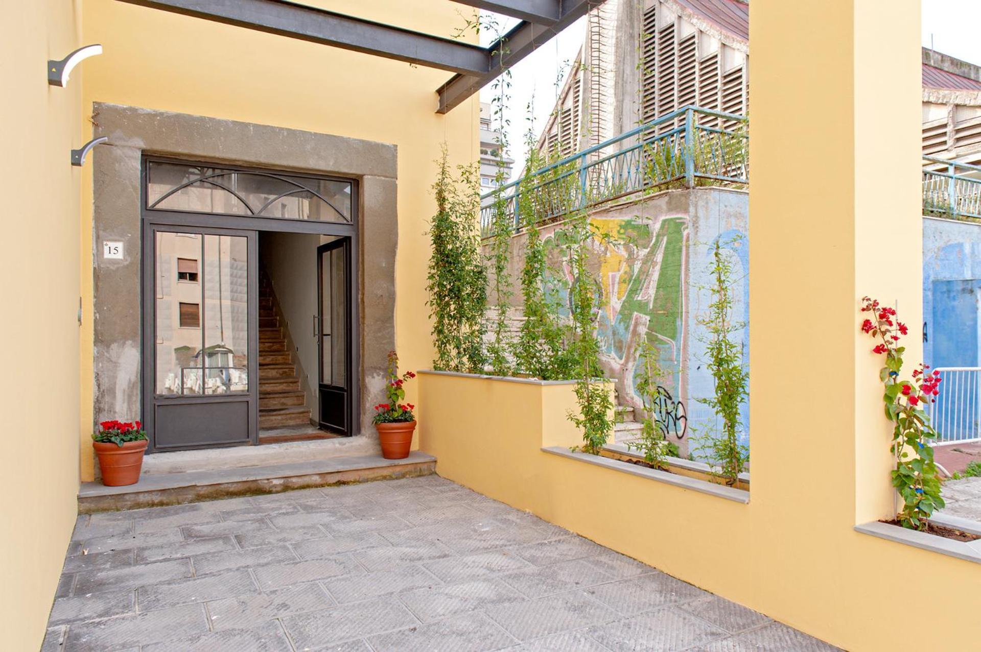 Waterfront Balcony I Grani 2 Resort Style Suite Livorno Luaran gambar